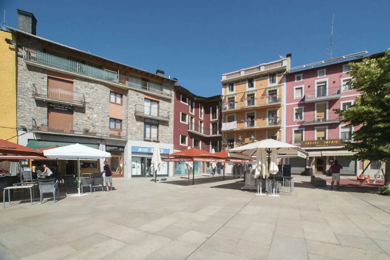 Edifici Herois Puigcerdà España